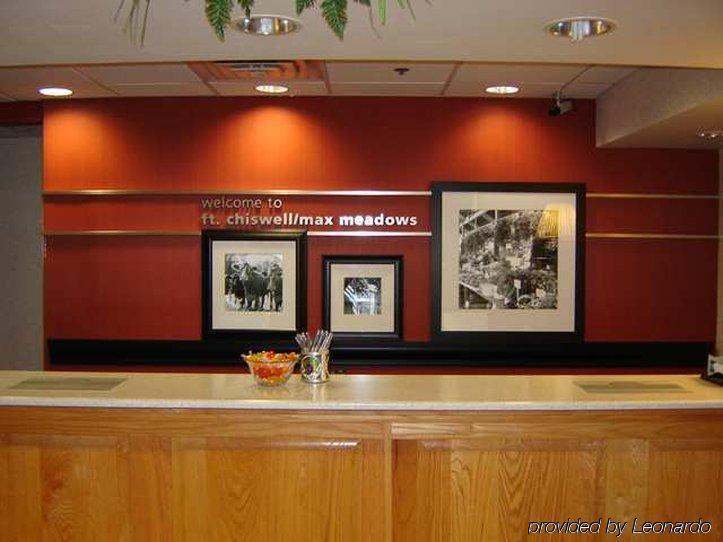 Hampton Inn Ft. Chiswell-Max Meadows Interior photo