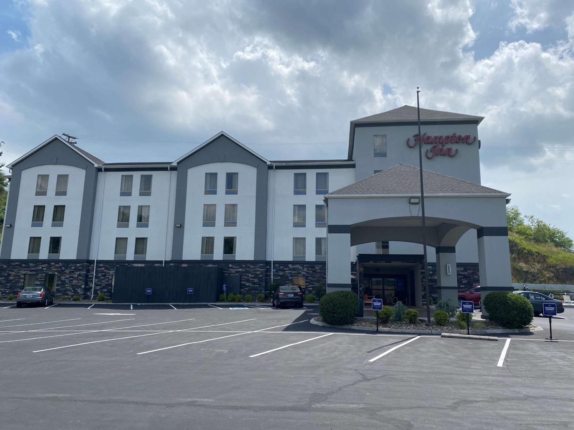 Hampton Inn Ft. Chiswell-Max Meadows Exterior photo